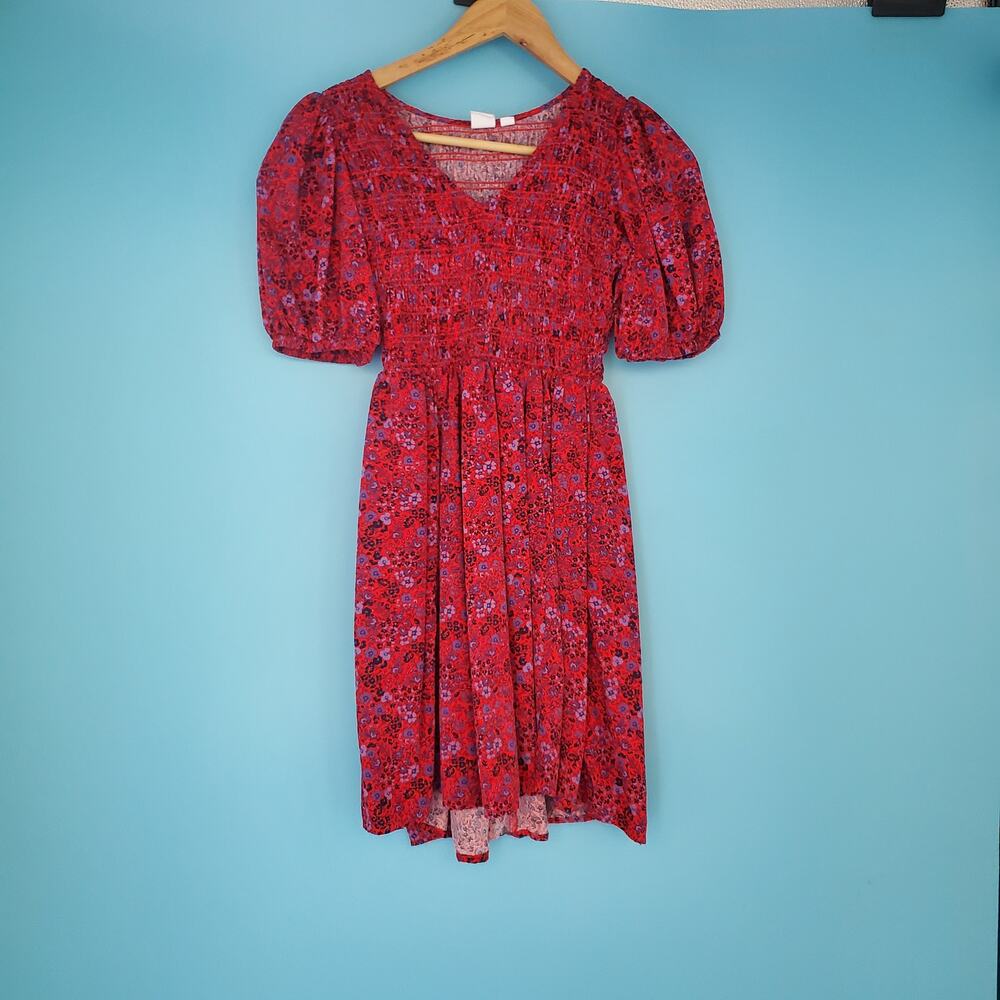 GAP Dress Size XS Floral Red V-Neck Short Sleeve Knee Length